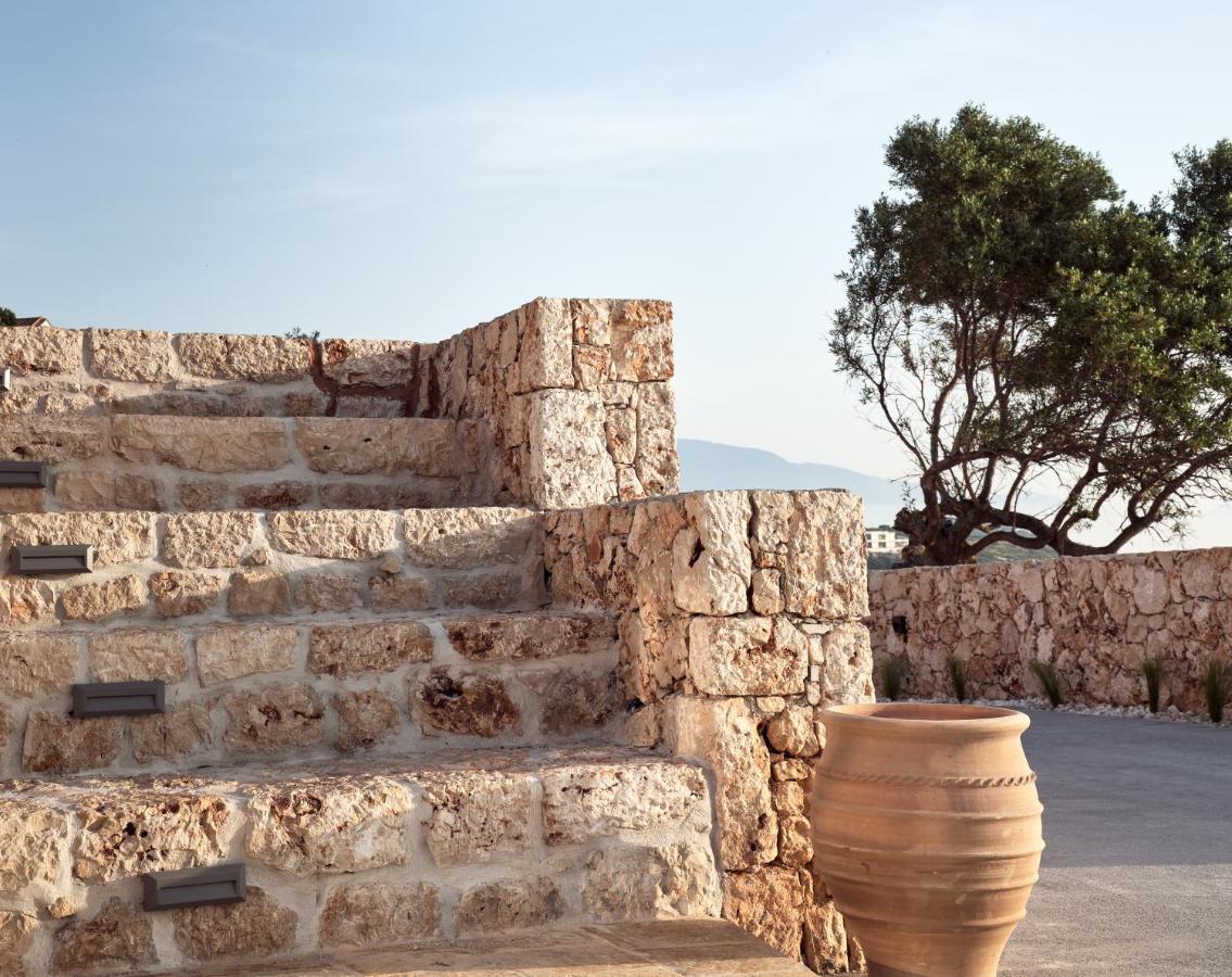 Yoma Cove Suites Volímai 외부 사진